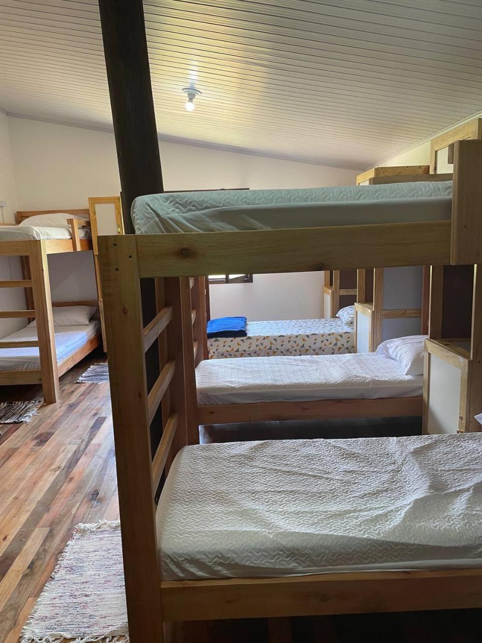 Hostel e Camping Vale Mirante da Rocha