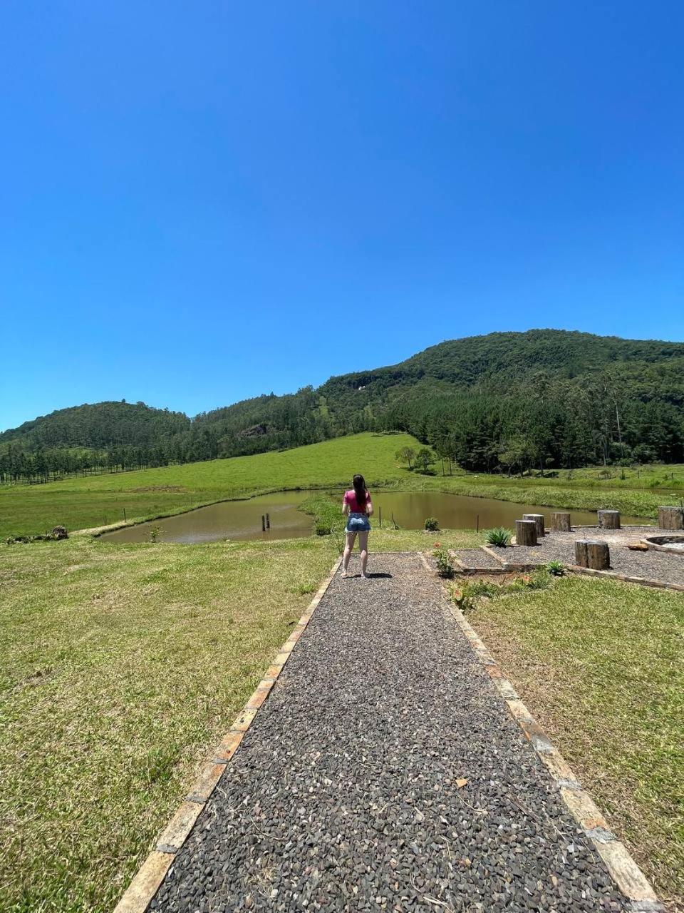 Hostel e Camping Vale Mirante da Rocha
