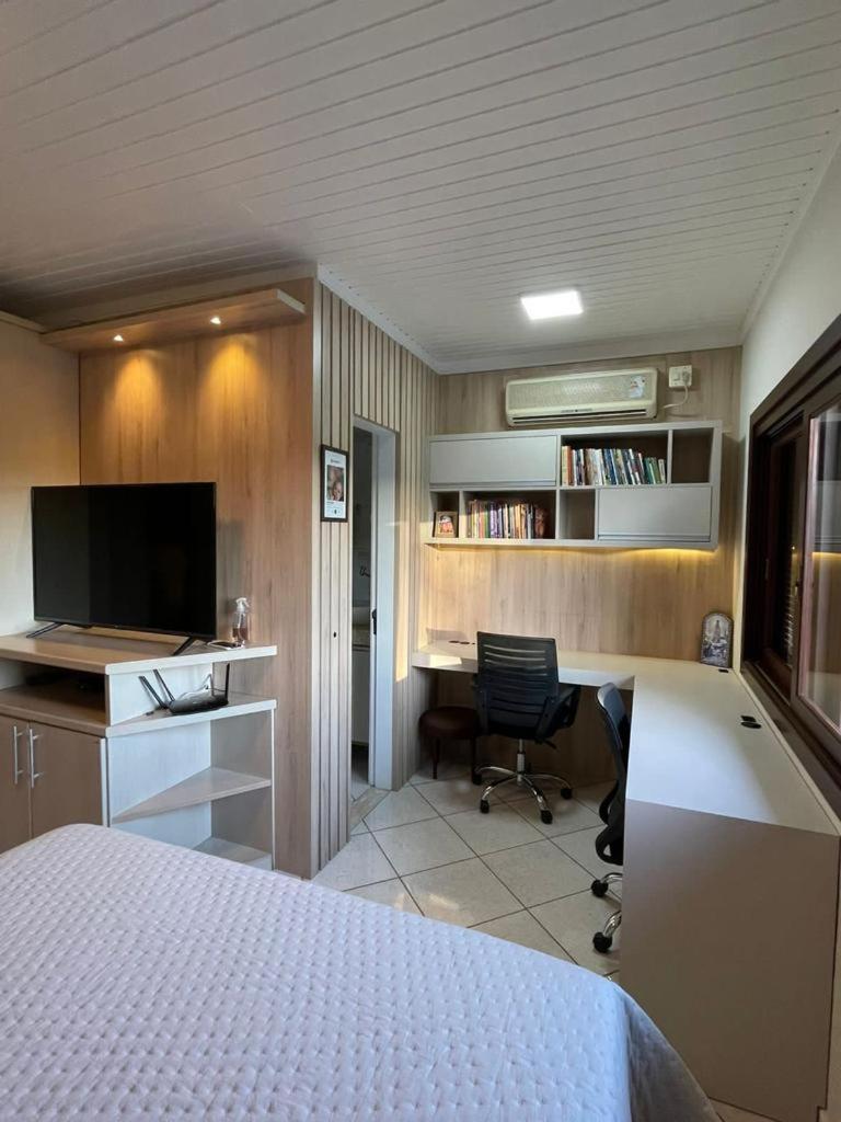 Linda Casa Temporada com Piscina