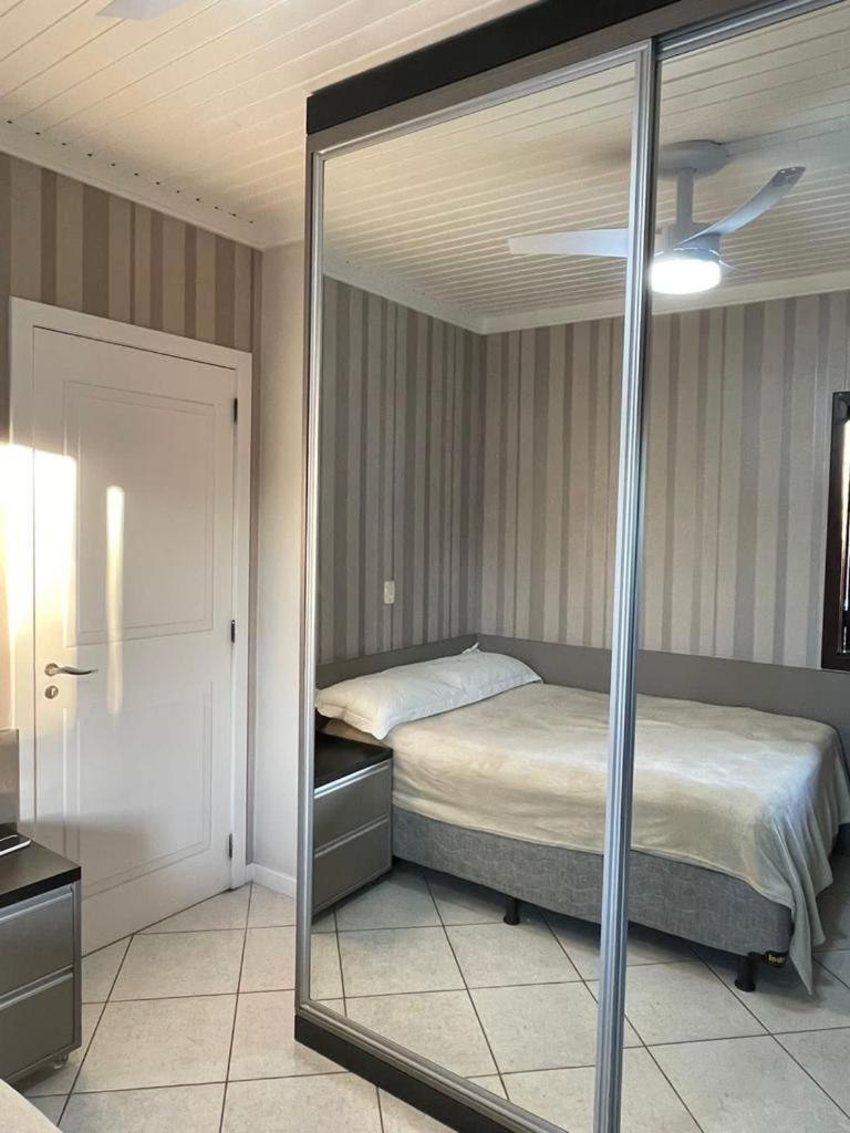 Linda Casa Temporada com Piscina