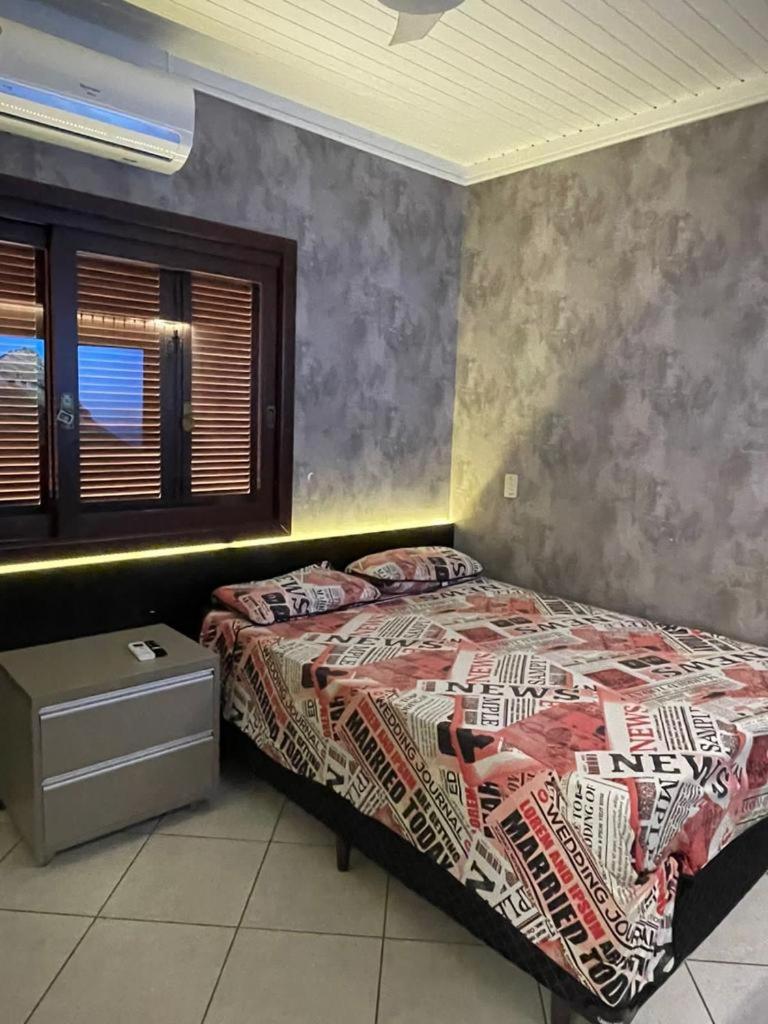Linda Casa Temporada com Piscina