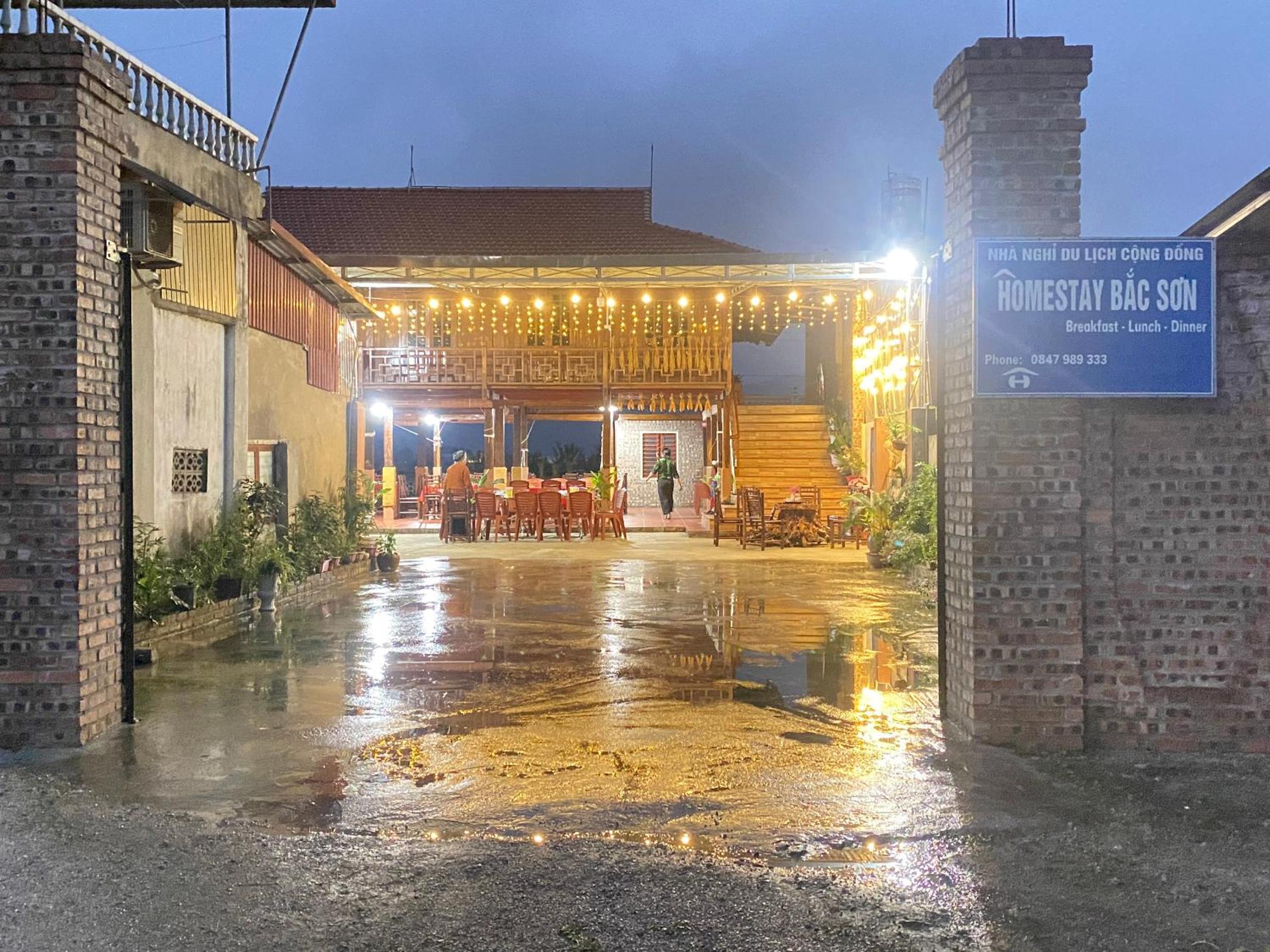 Bac Son Homestay