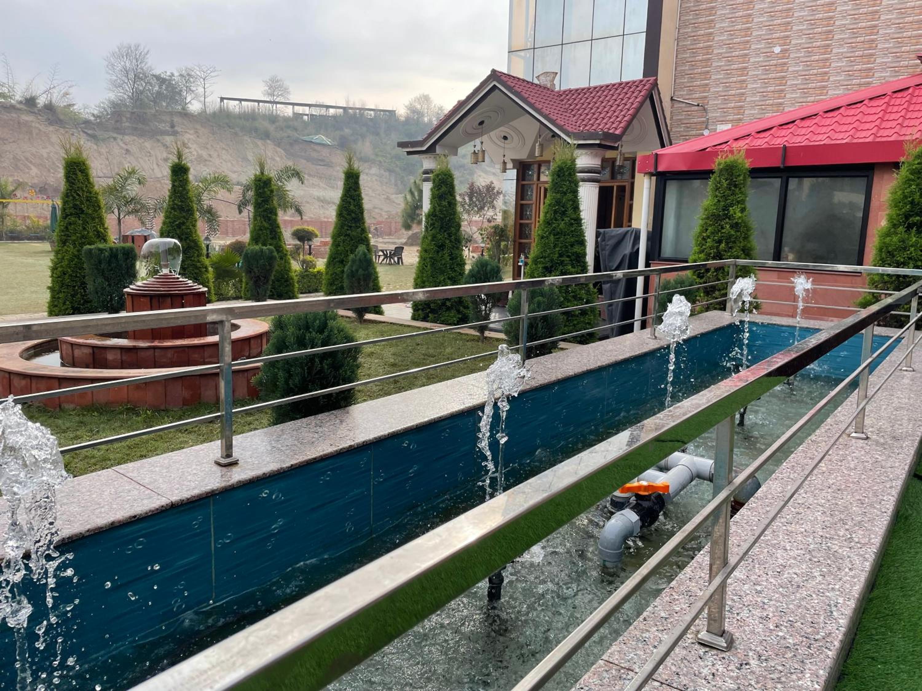 swimming pool