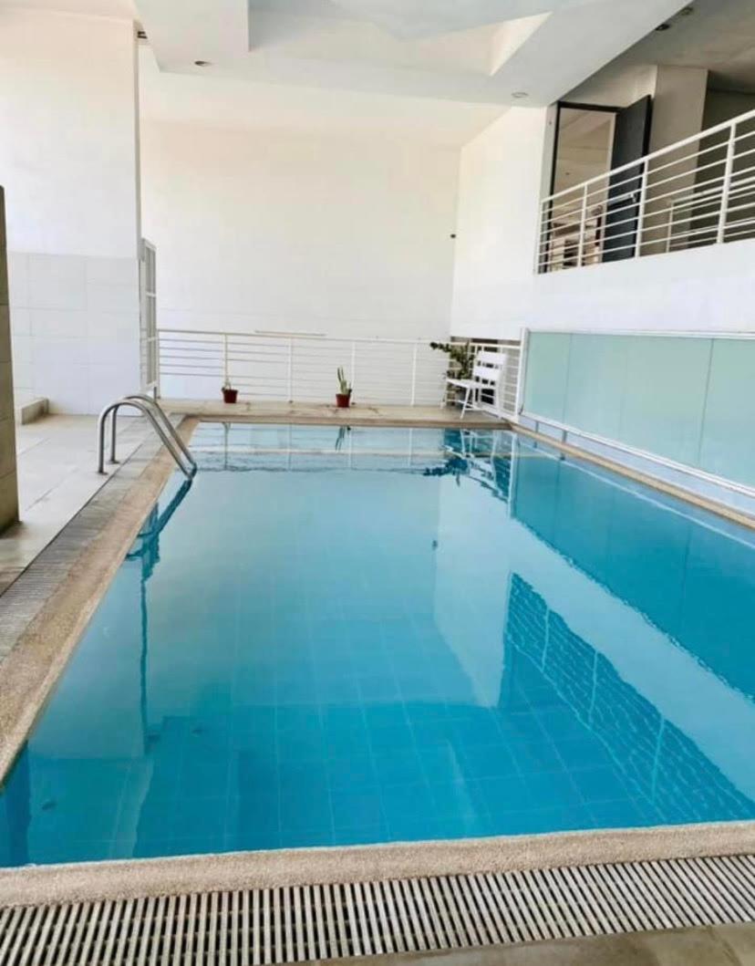 CDO UPTOWN CONDOMINIUM view 3
