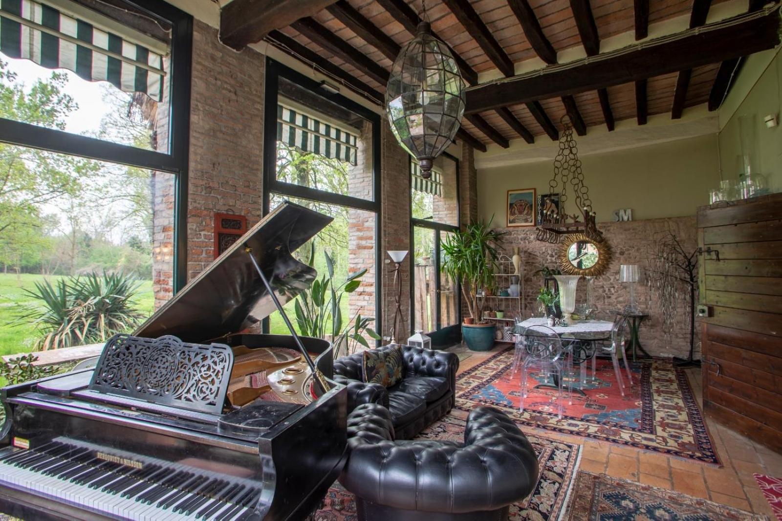 lounge