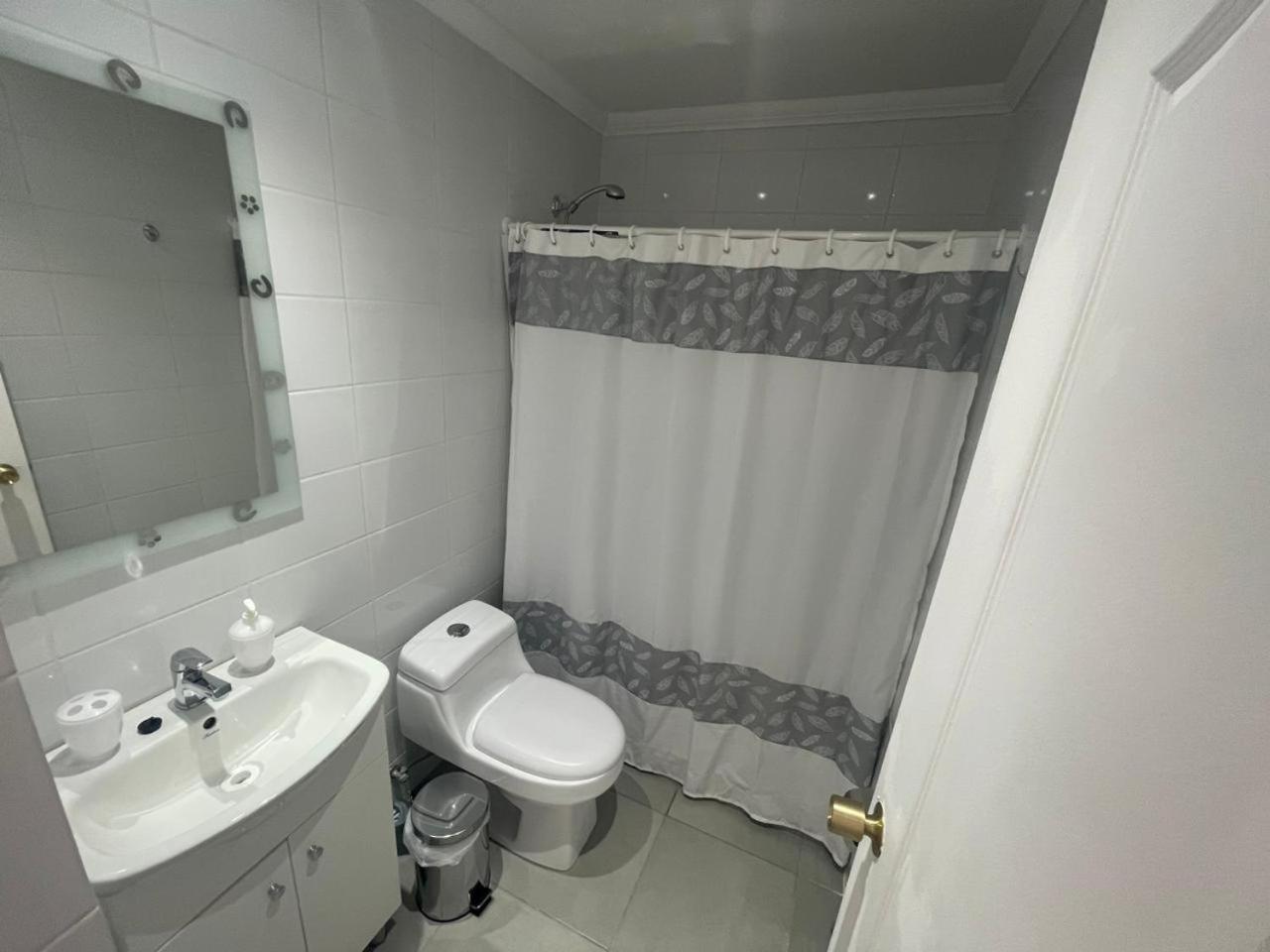 Casa condominio costa del Sol a 1.4 km de Bahía Inglesa