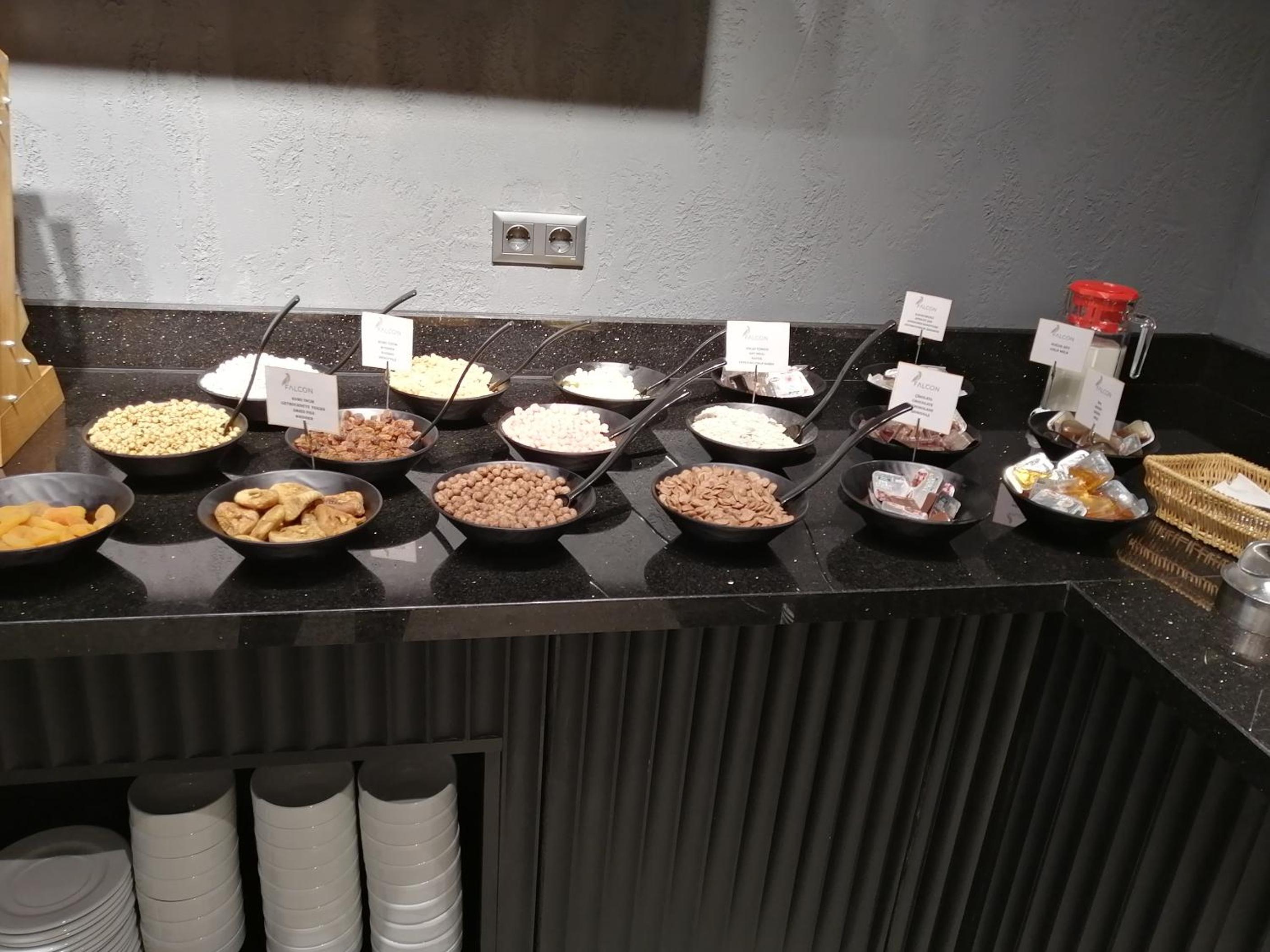 Falcon 1511 - Image 29