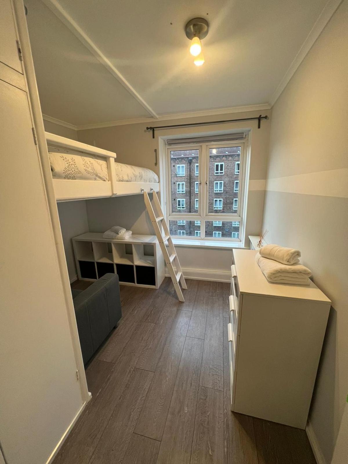 Holiday Properties Vauxhall Central Rooms