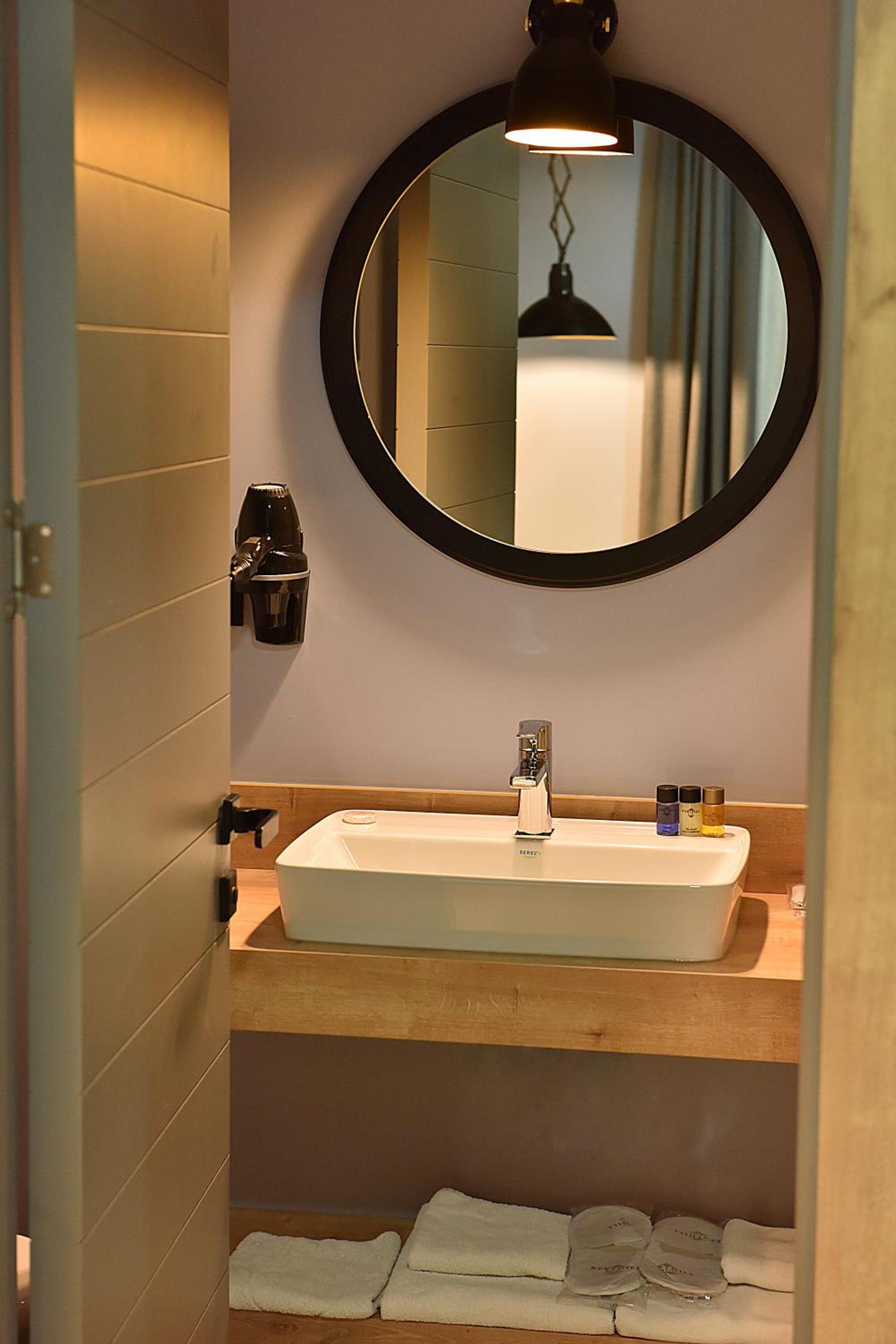 Kerthill Otel - Image 20