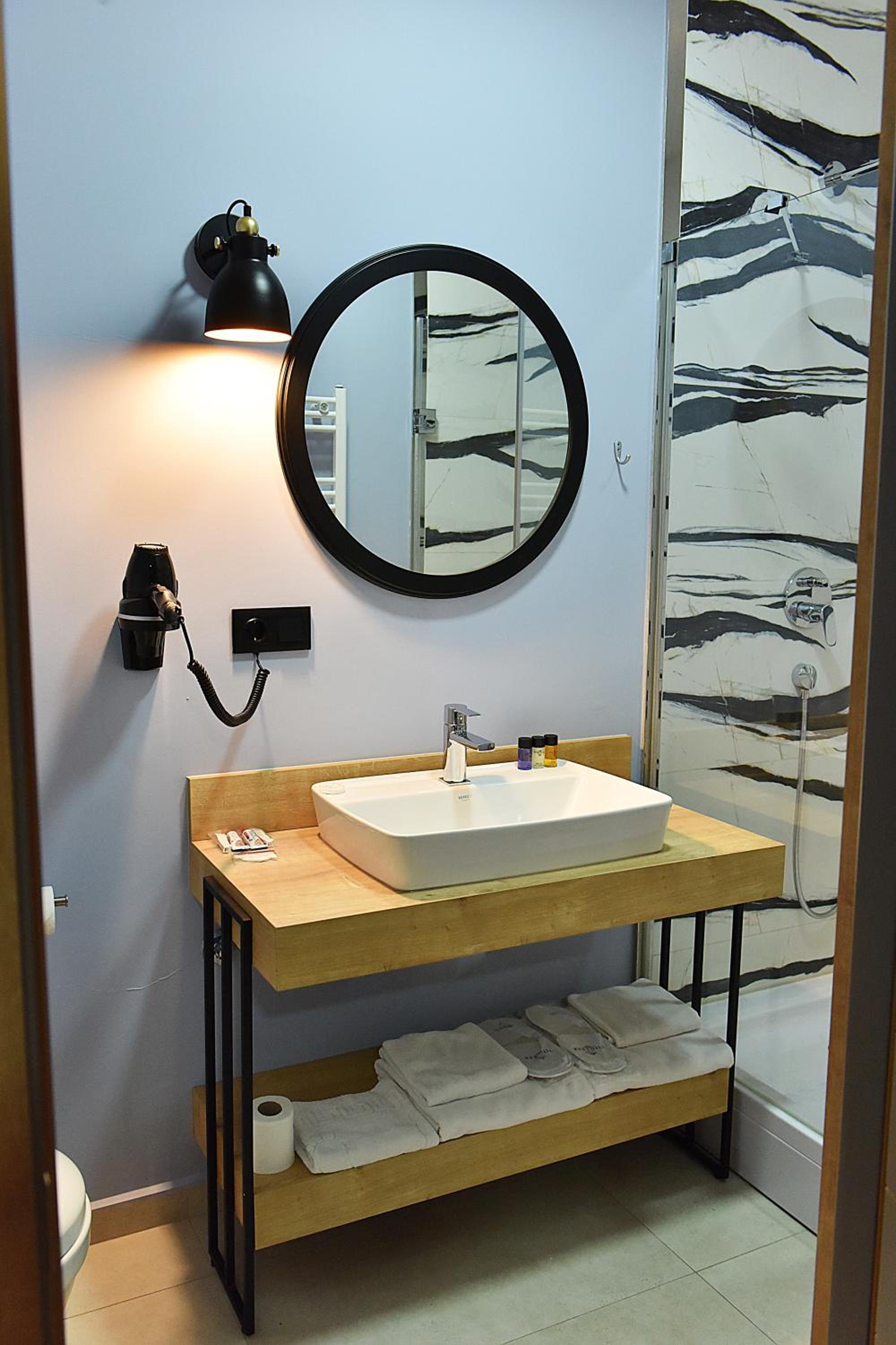 Kerthill Otel - Image 89