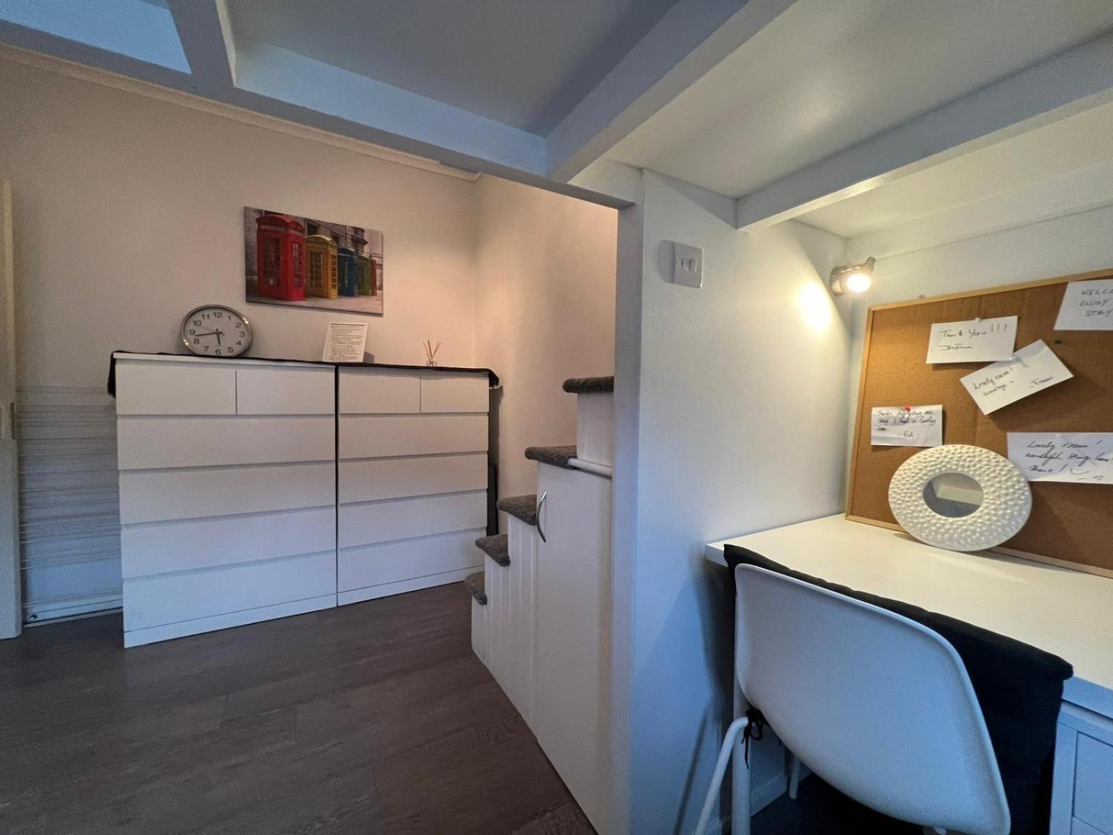 Holiday Properties Vauxhall Central Rooms
