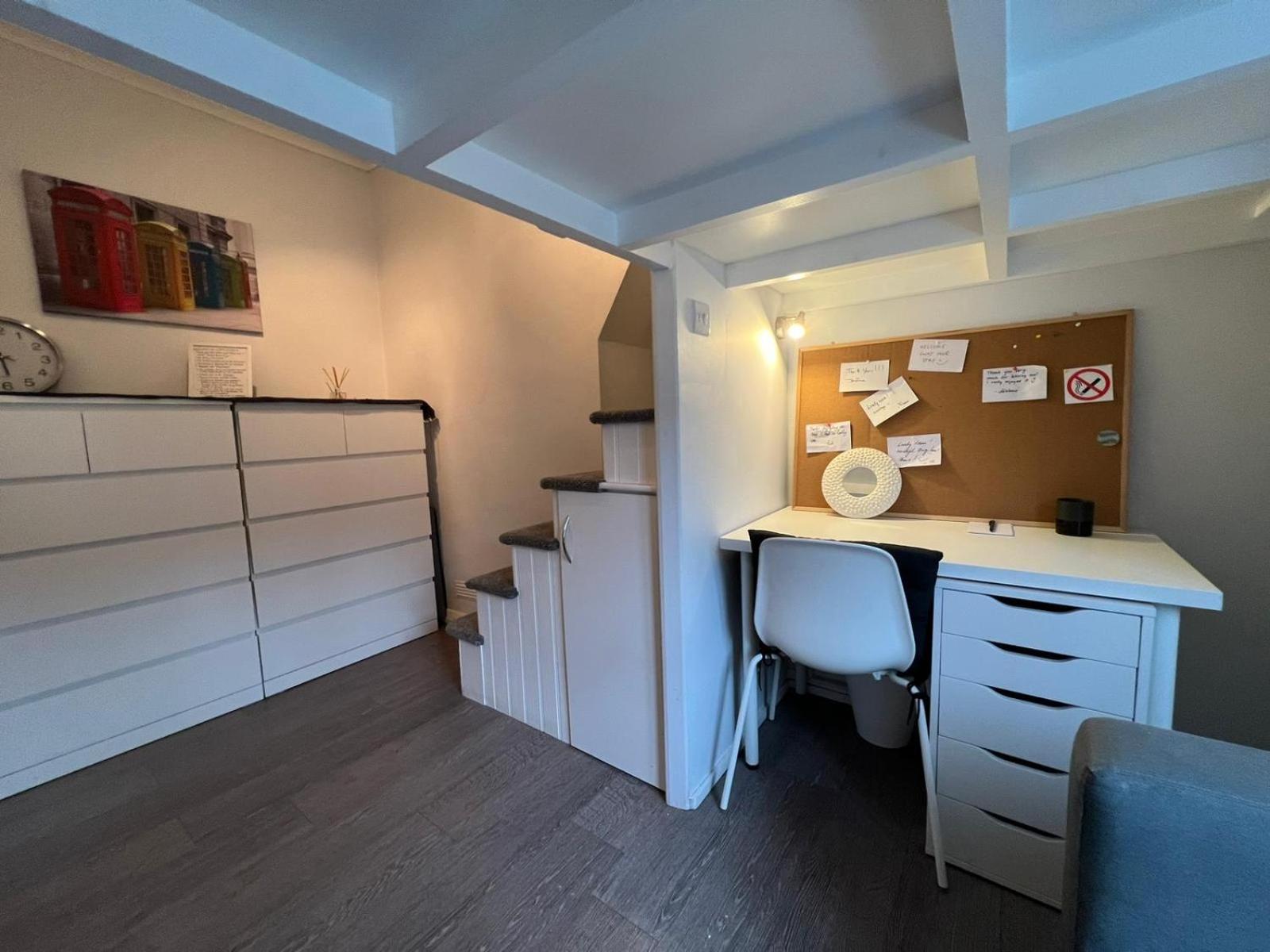 Holiday Properties Vauxhall Central Rooms