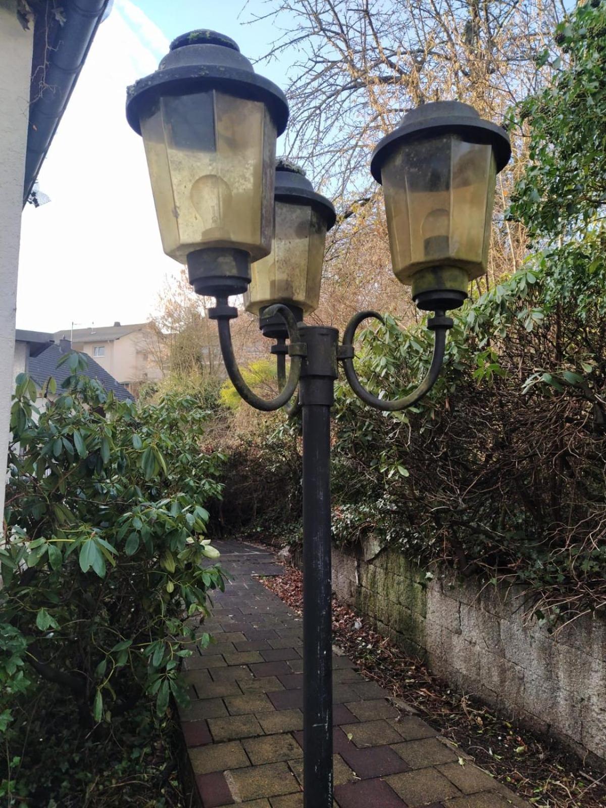 In Kadenbach, Schöne Ferienwohnung im ruhigen