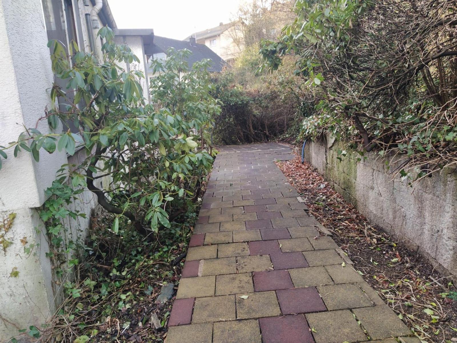 In Kadenbach, Schöne Ferienwohnung im ruhigen