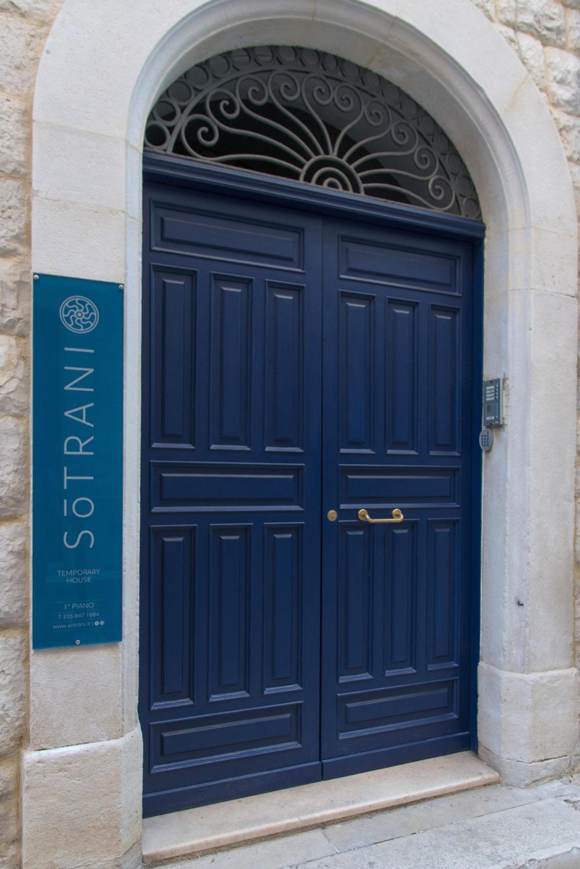 Sotrani