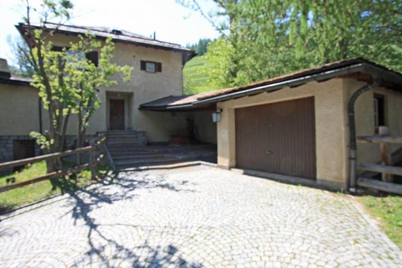 Chesa Sonnenuhr view 2