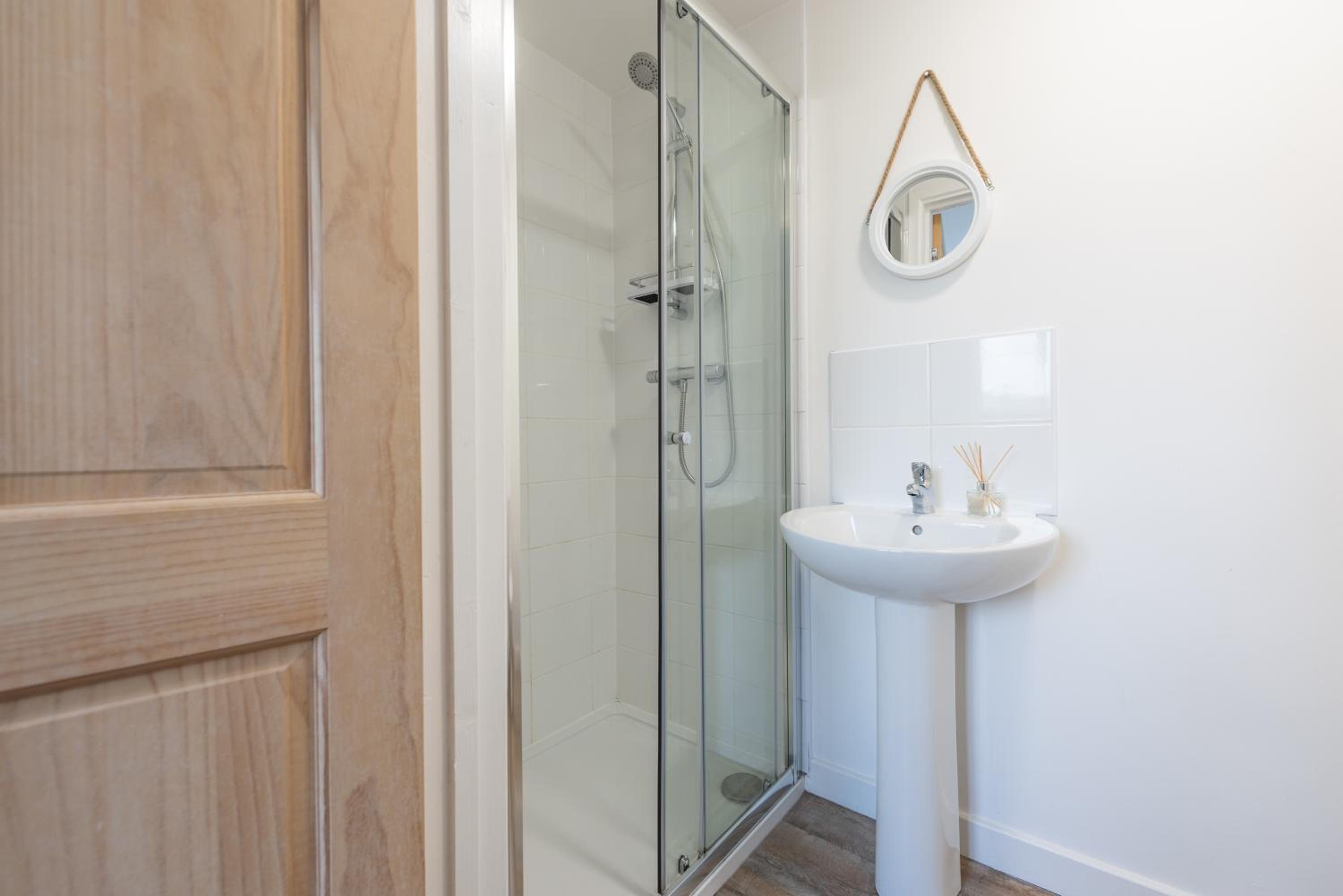 Helston Vacations - Wheal Amelia- Beautifully Fitted Wooden Lodge Helston Cornwall - Property Image 2