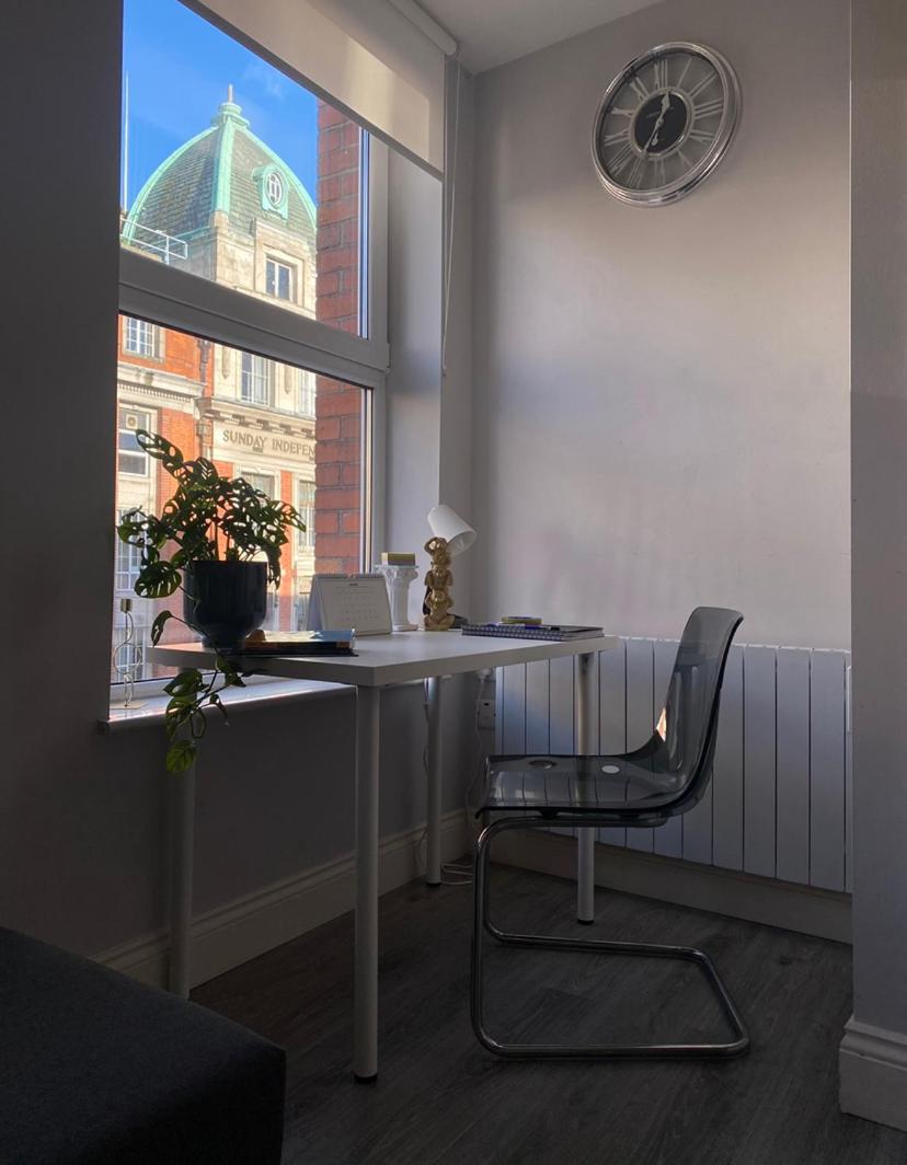 Cosy and central Abbey Street Apt