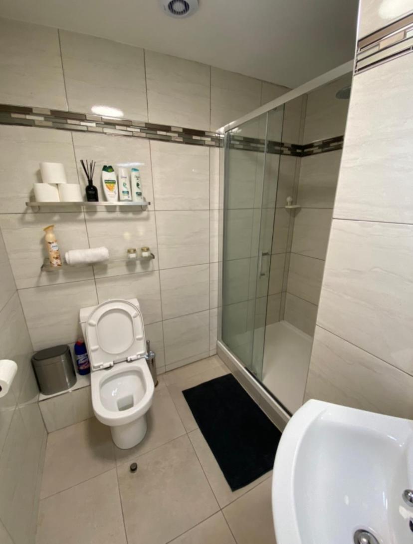Modern and spacious city centre apartment