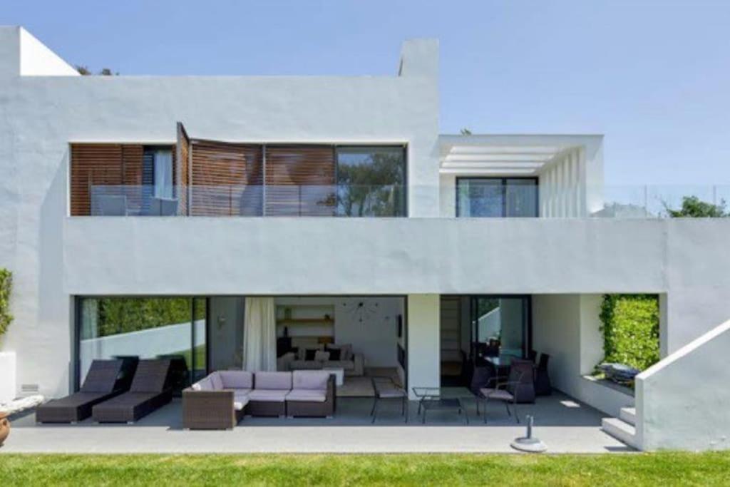 Luxury Golf Villa in Camiral Resort Area near Girona