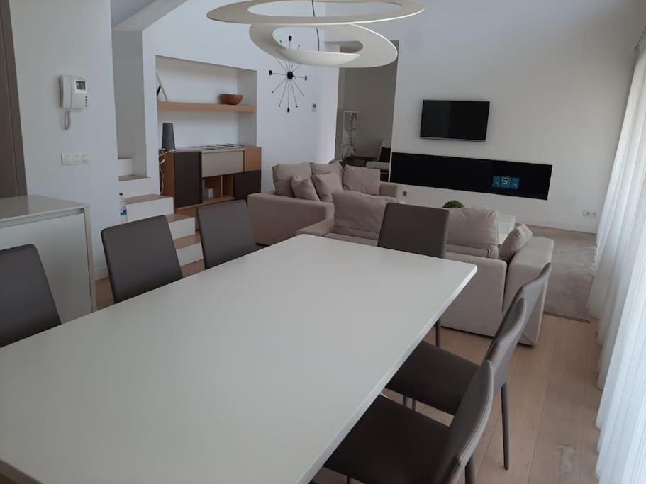 Luxury Golf Villa in Camiral Resort Area near Girona
