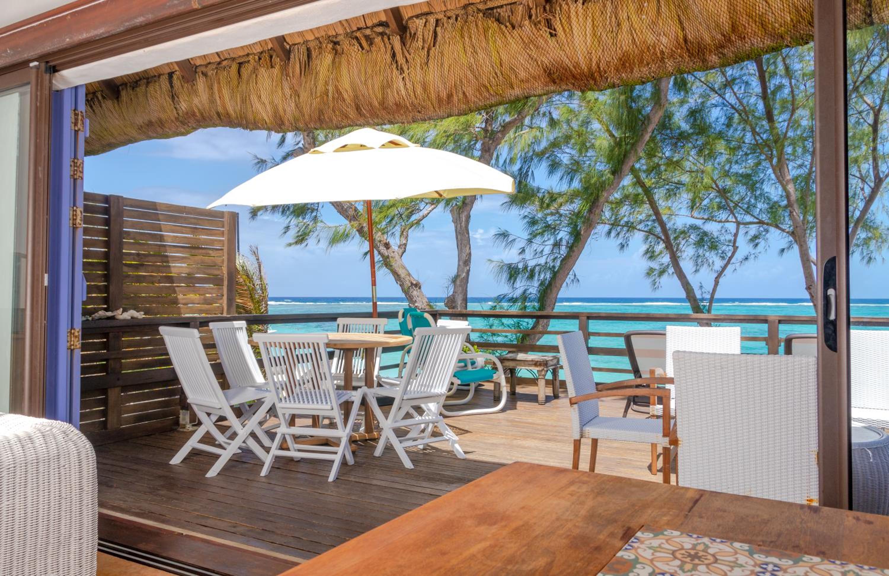 BlueMoon Villa - Authentic, seaside living photo 2