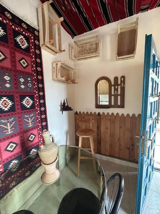Antica old apartment al-lwebdeh view 2