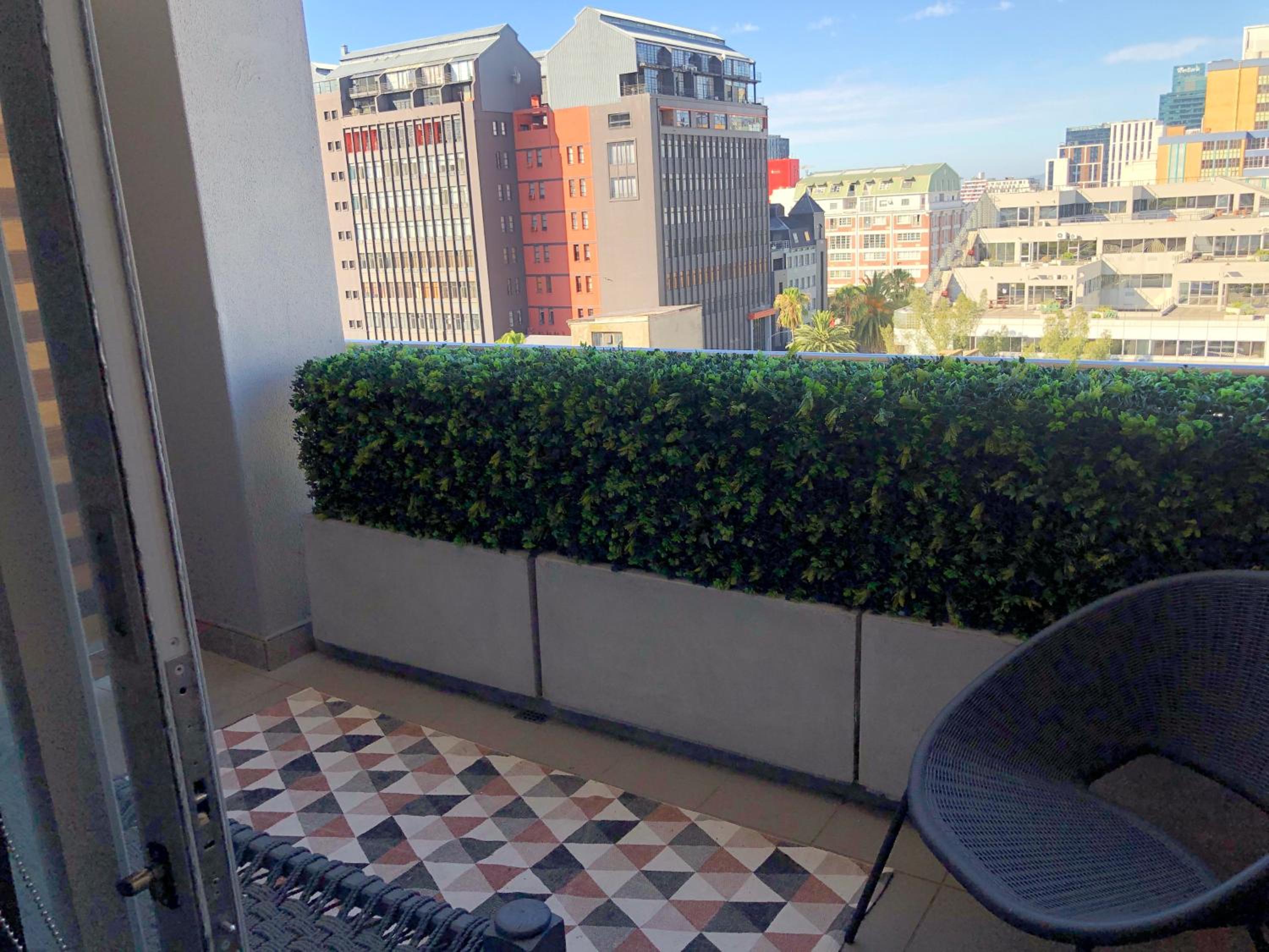 Urban City Pad with Cape central view view 3
