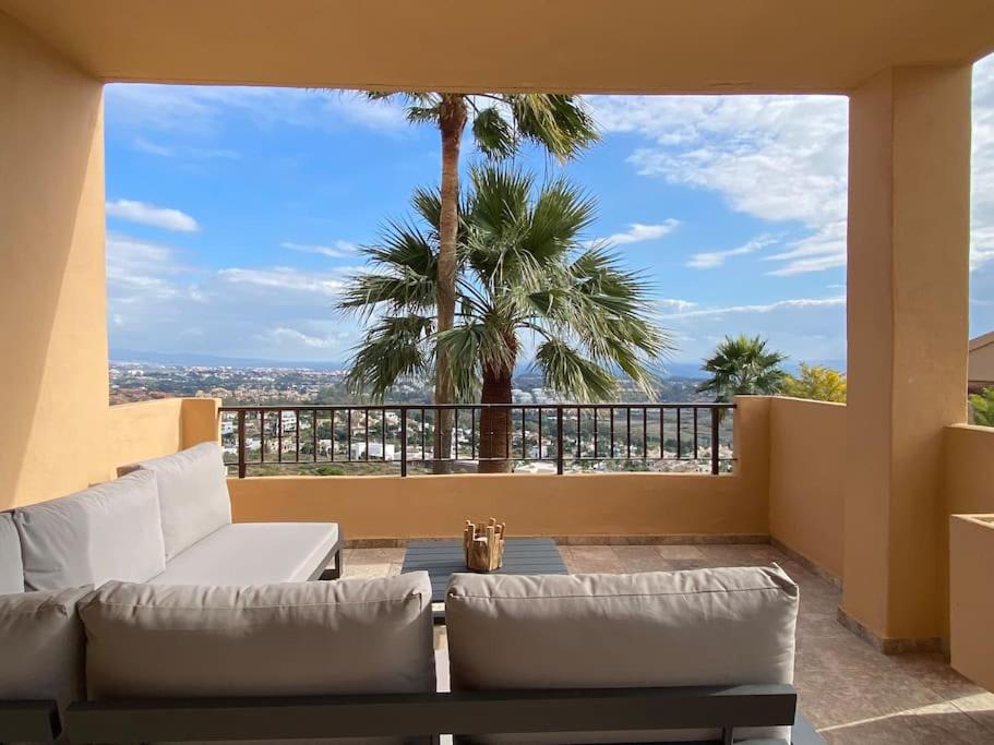 Hotel Elegant apartment, stunning views, fully renovated in la Hacienda del Senorio de Cifuentes - Image 1