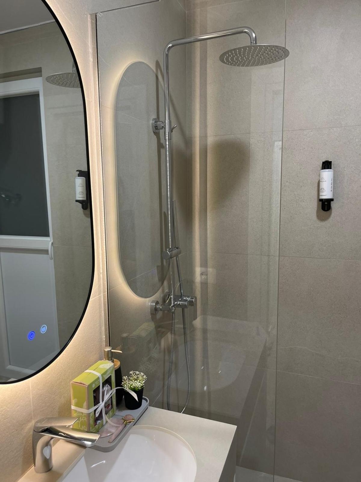 Smart Home , Lovely Apartment in Tirana