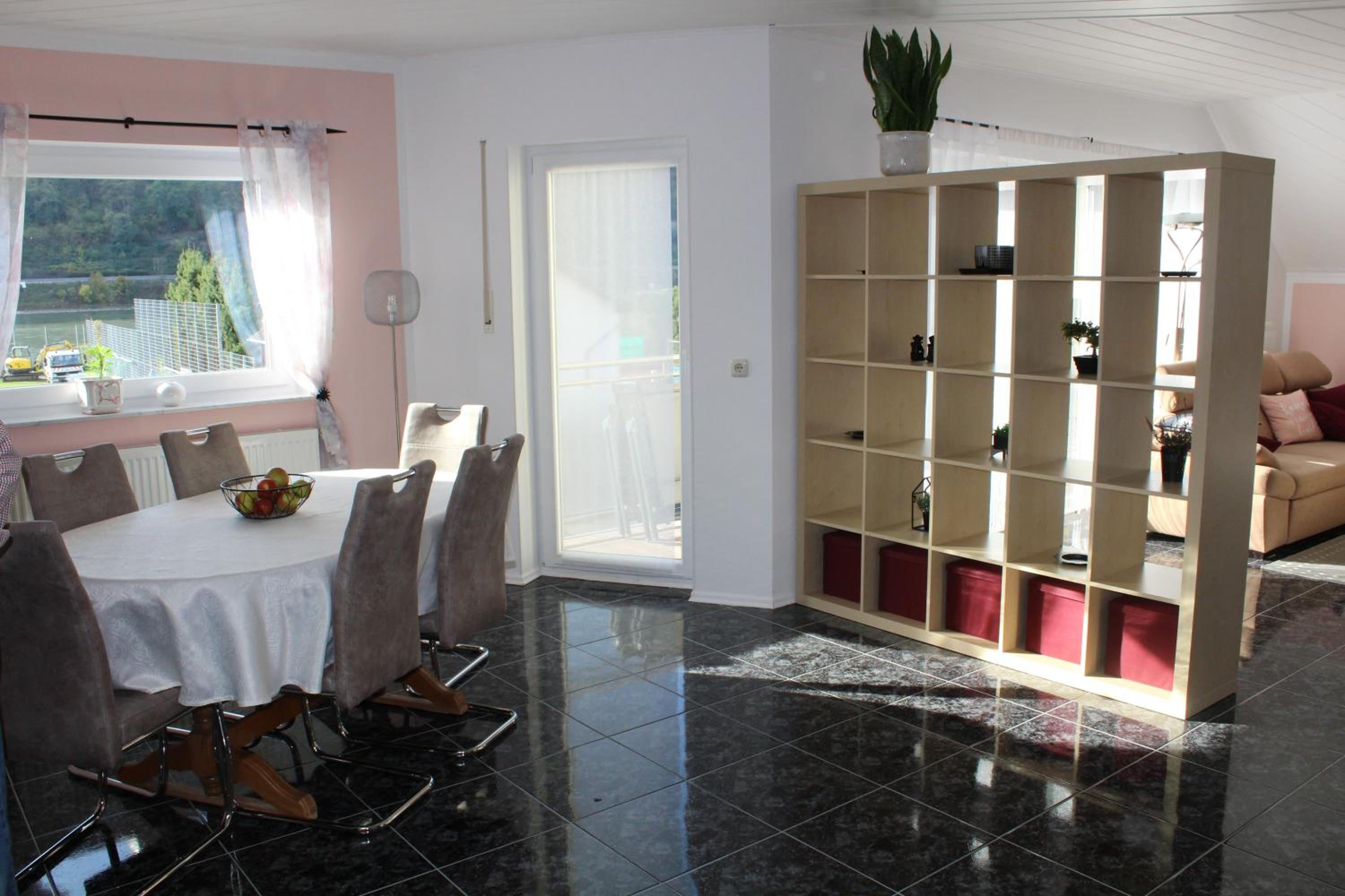 Studio Blick ins Tal