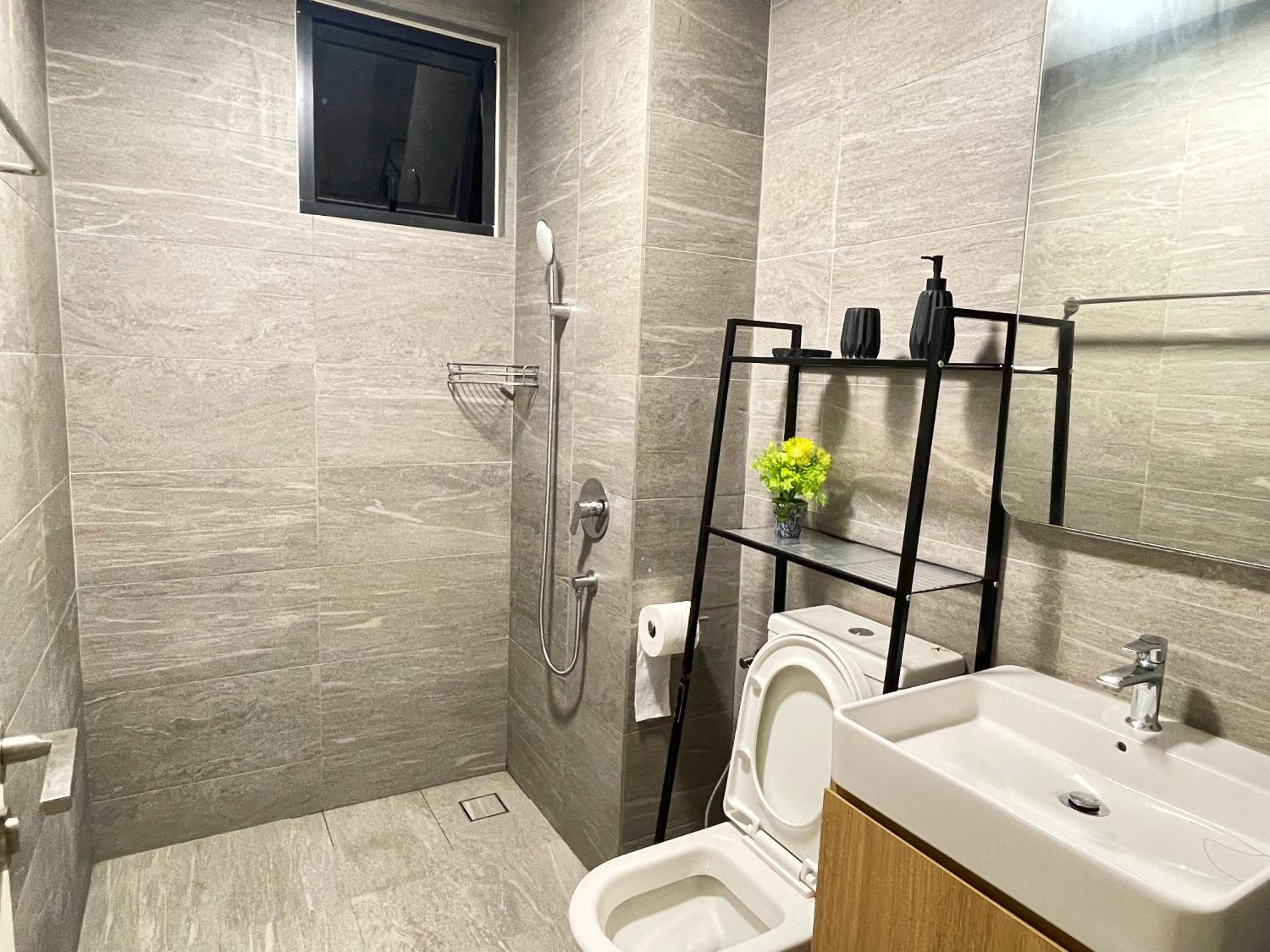 FREE Parking Revo 2Room Rooftop Pool L21