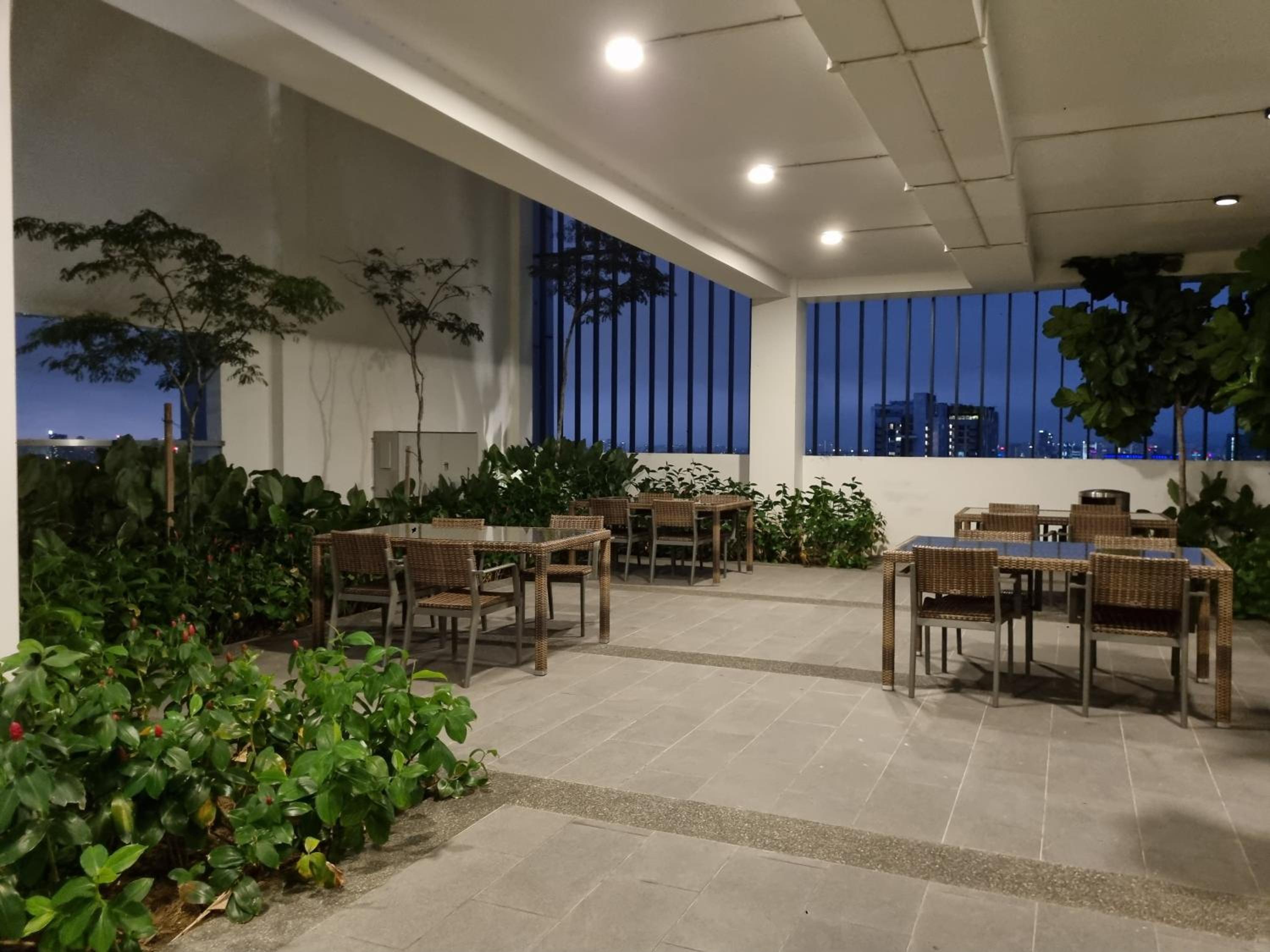 FREE Parking Revo 2Room Rooftop Pool L21