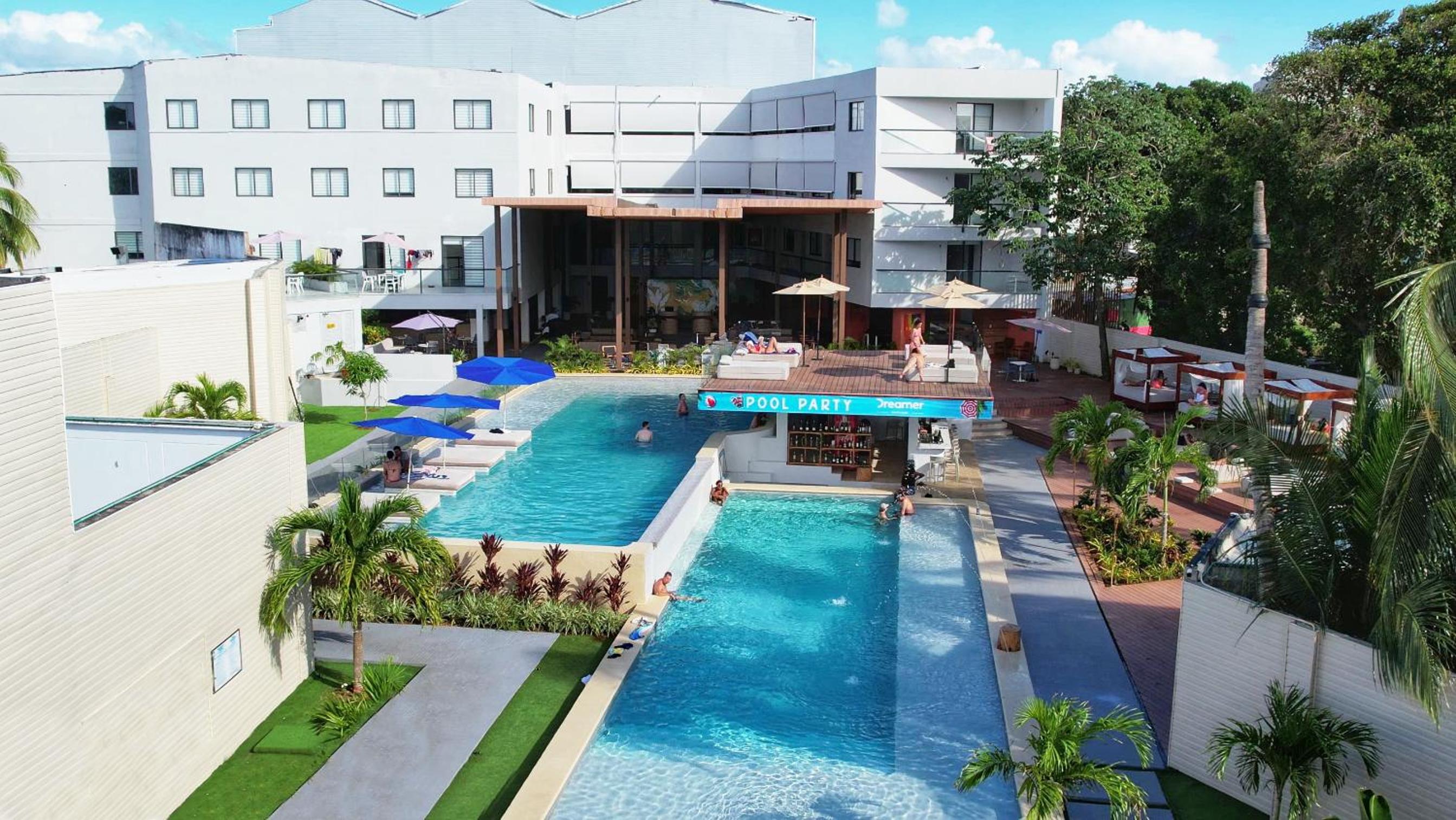 Hotel Dreamer Beach Club - Image 1