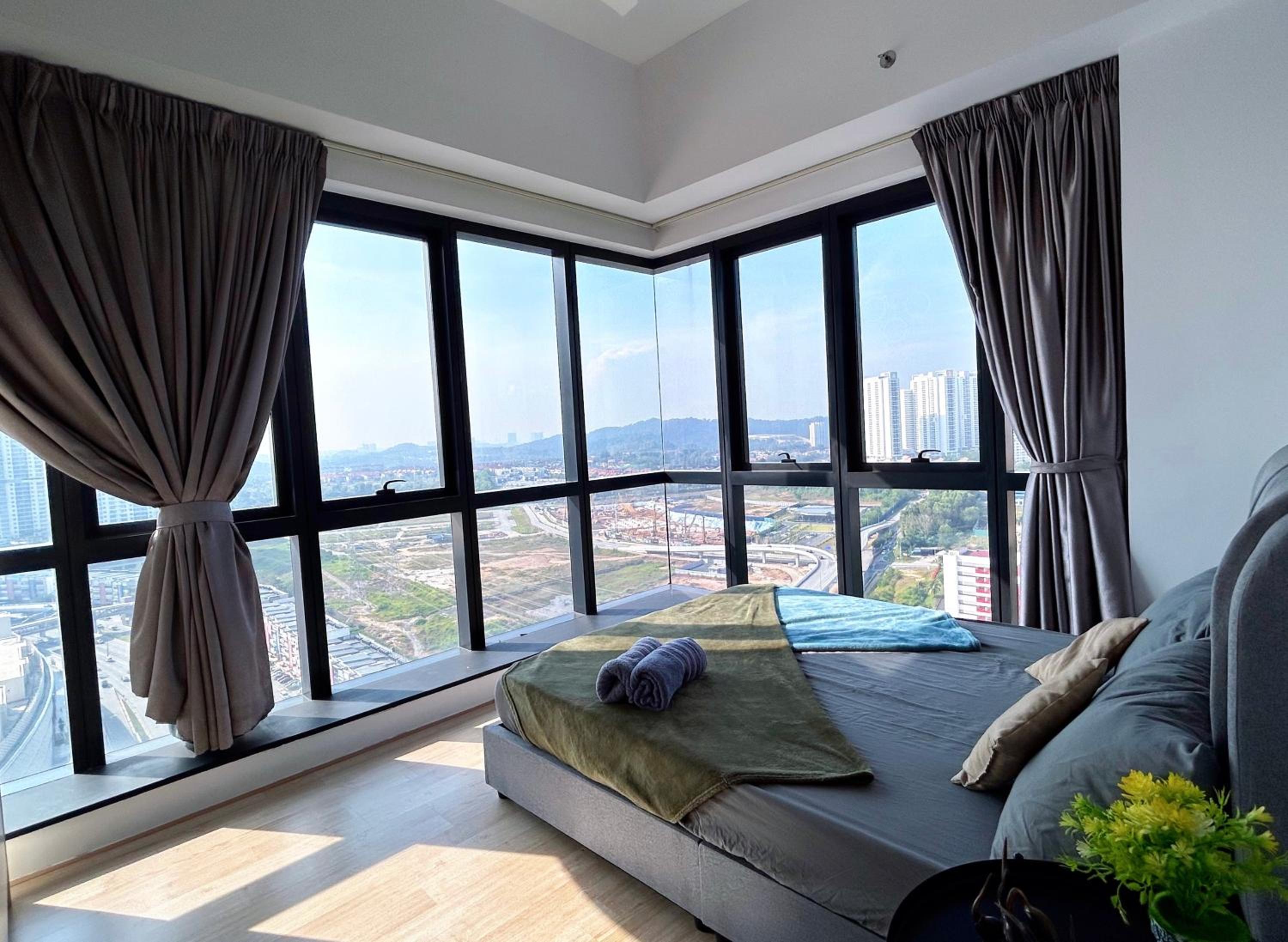 FREE Parking Revo 2Room Rooftop Pool L21