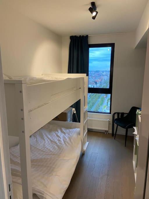 UNIEK appartement - mooiste en hoogste uitzicht op Antwerpen! - incl gratis parking