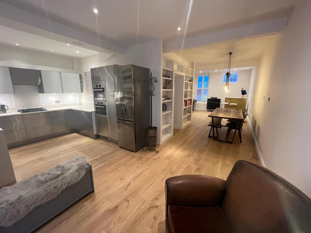 Charming BRIGHTONMEWS cottage parking 1min to sea&shops view 2