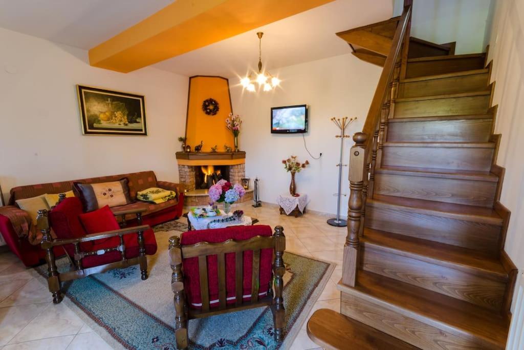 Pelion Maisonette