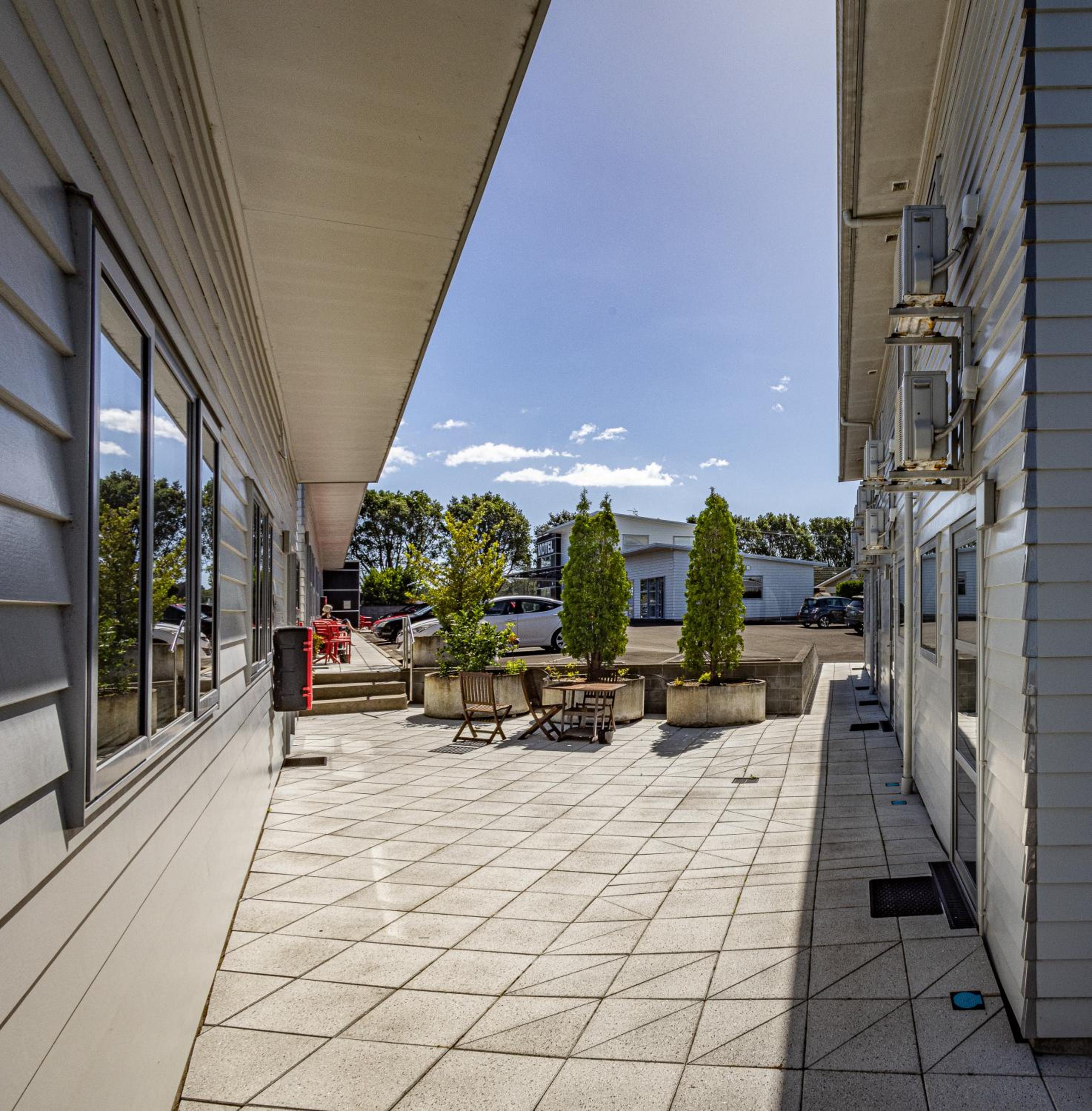 ASURE Pukekura Motor Lodge view 4