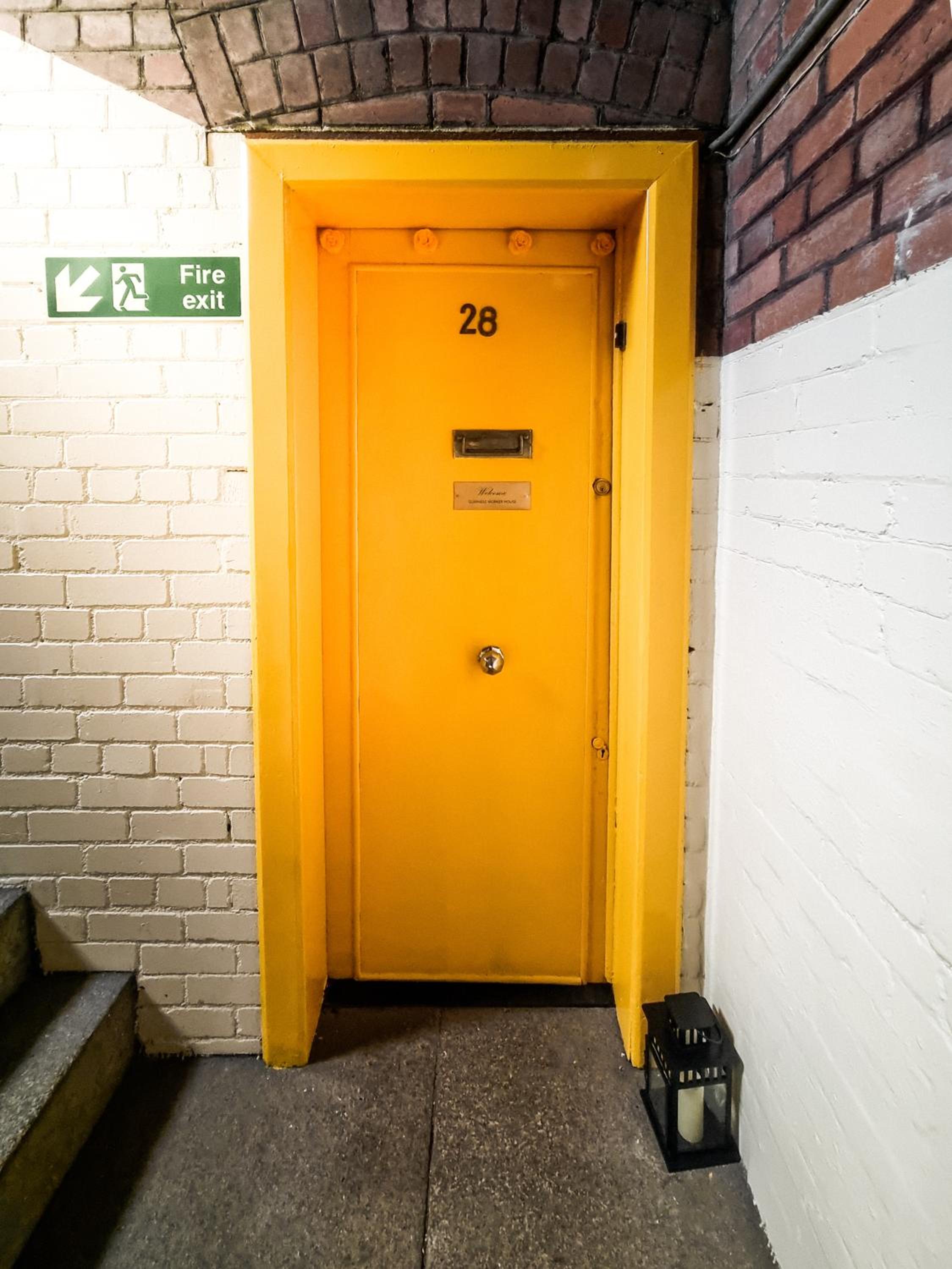 Stylish Apartment 1880s Guinness Worker House