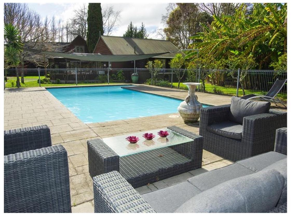 La Frontiere Boutique Accommodation view 5