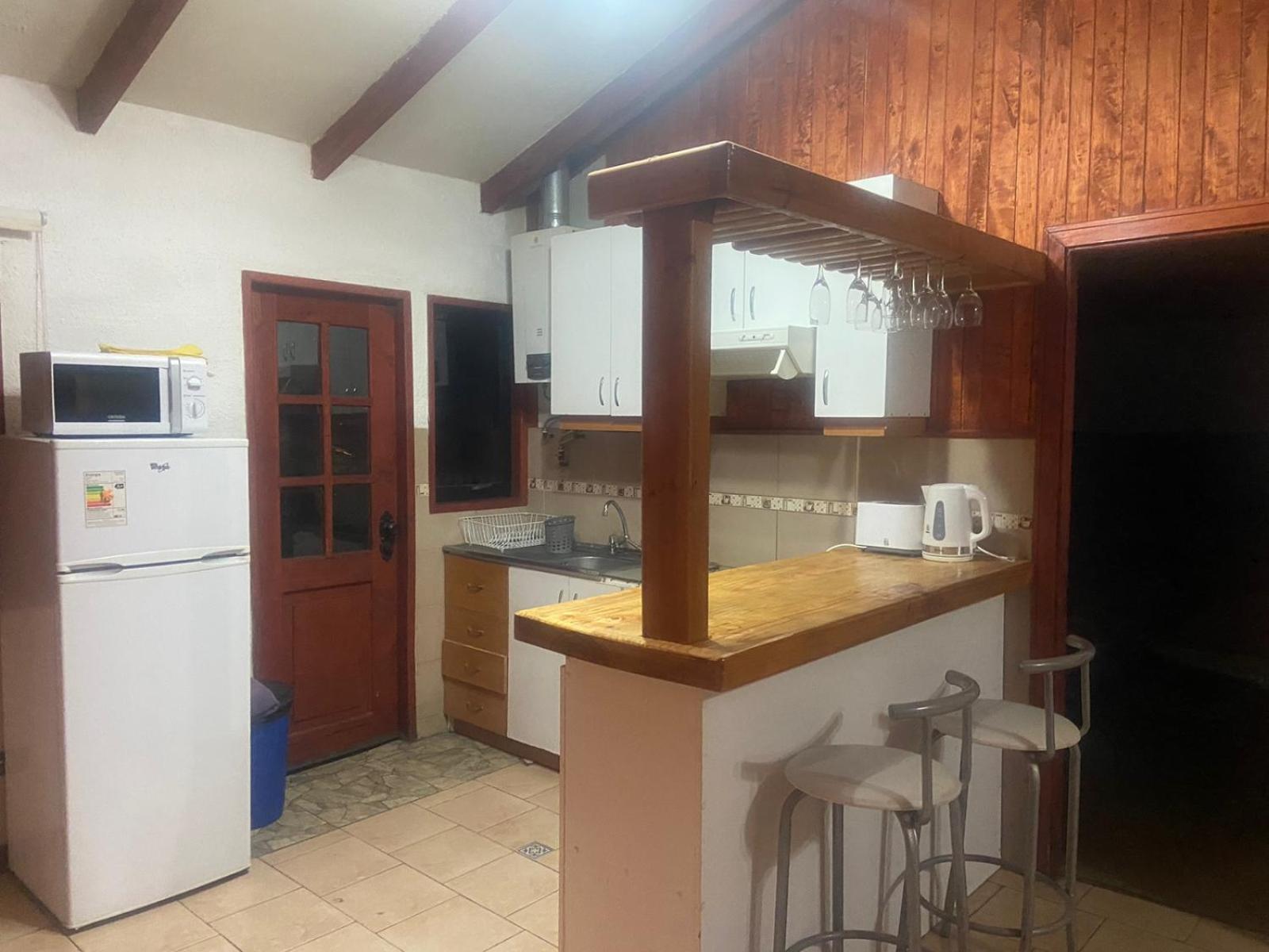 Pucón casa con piscina 6 personas