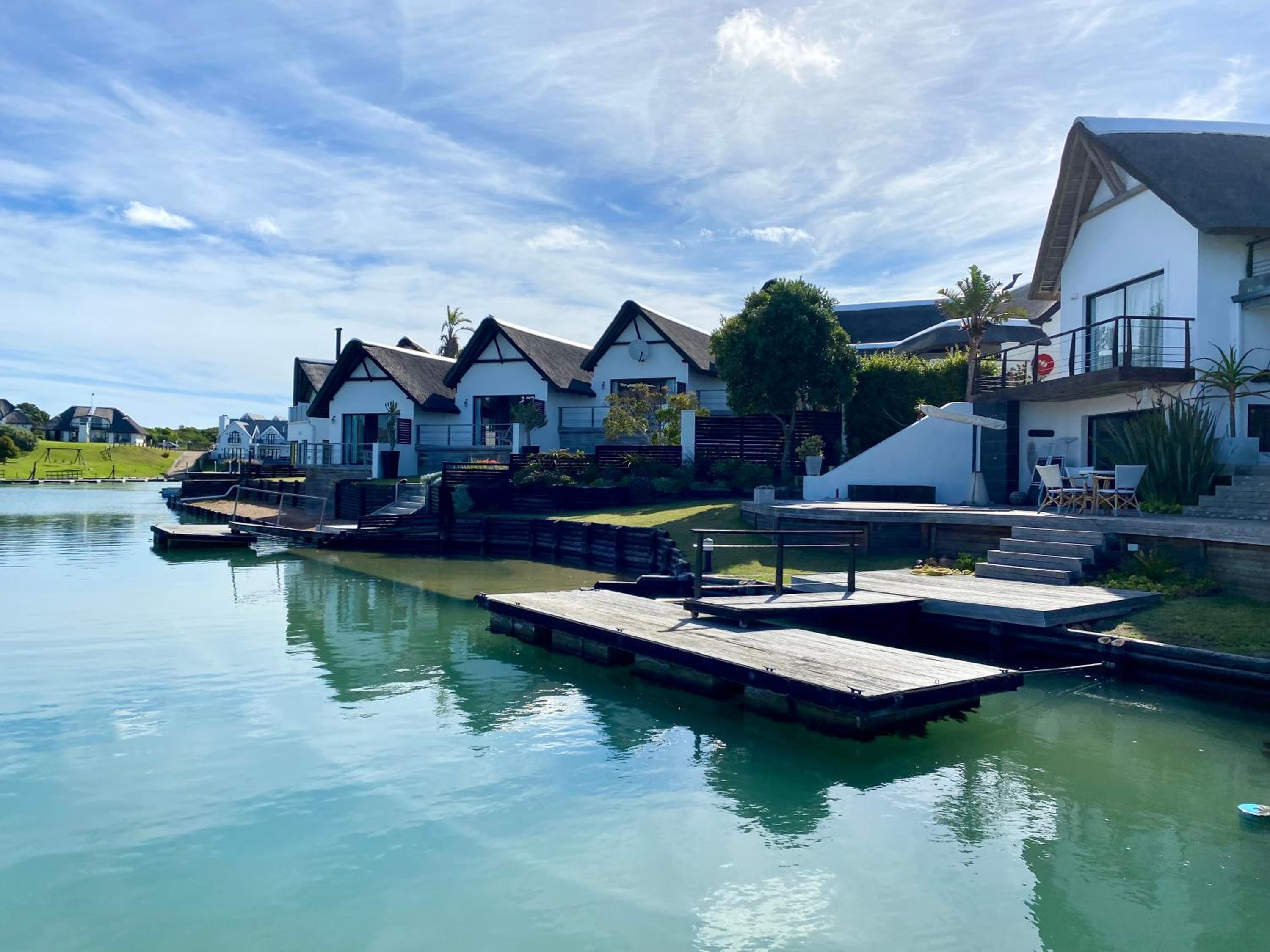 CANAL GUEST HOUSE - Waterfront Boutique B&B