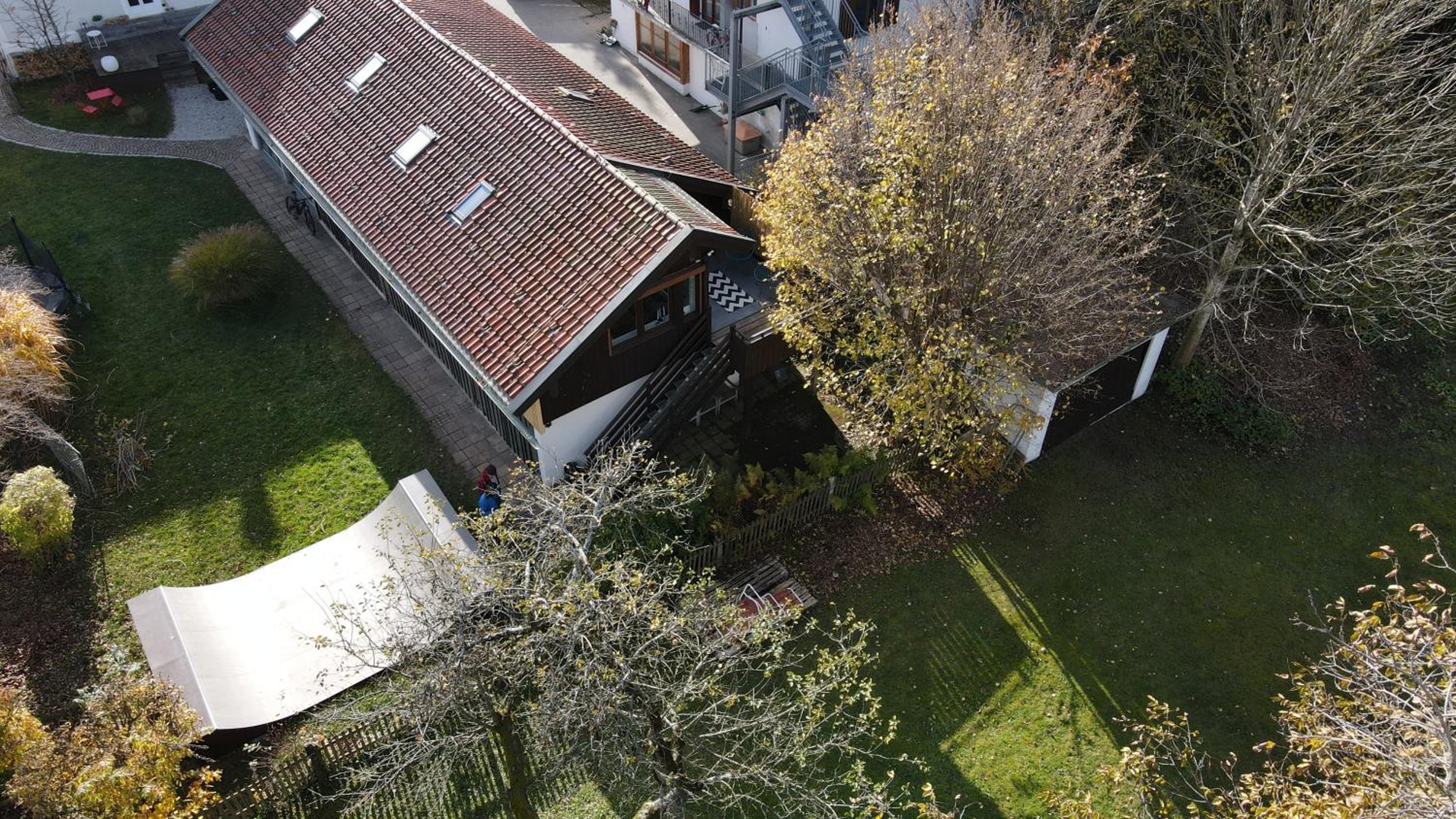 Quiet 2 room garden loft with terrace