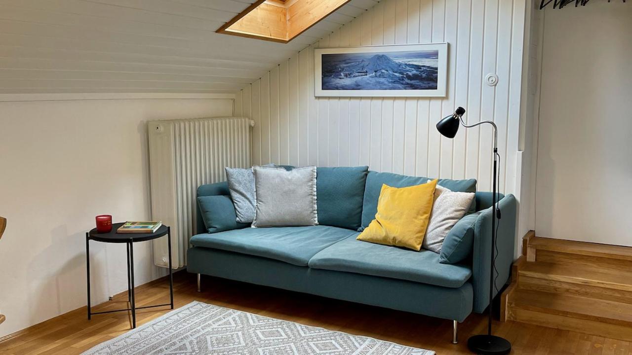 Quiet 2 room garden loft with terrace