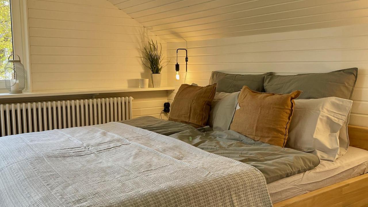 Quiet 2 room garden loft with terrace