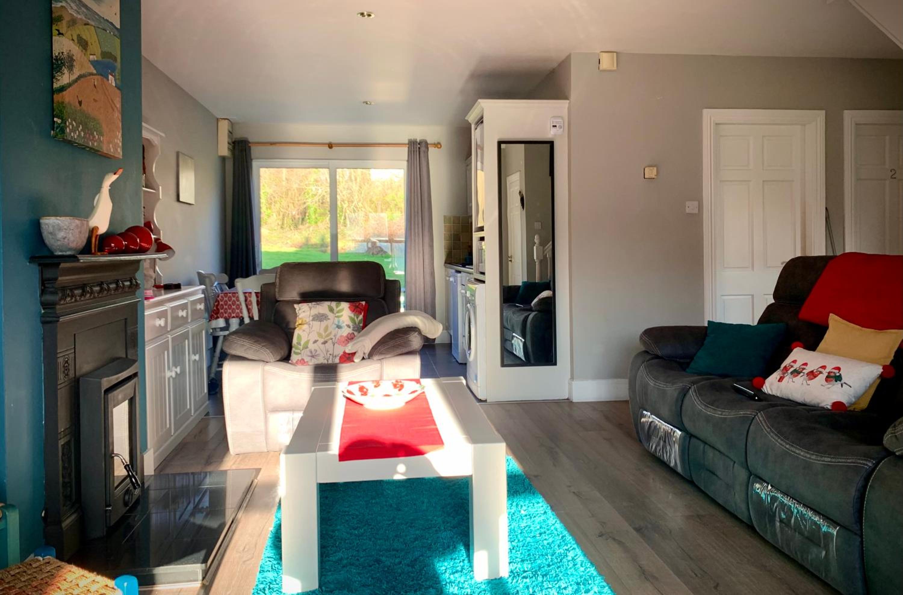 Cottage 33 Old Killarney Village Killarney V93K66X 4 King Beds Sleeps 8 Sharing