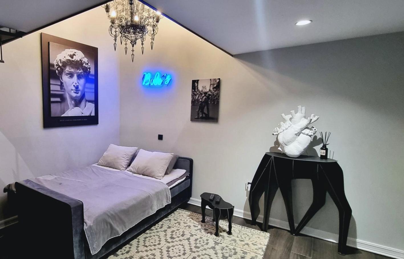 Bobo's Luxury Apartment view 5