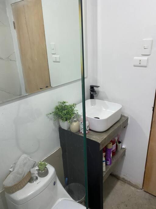 Casa con Piscina y terrazas