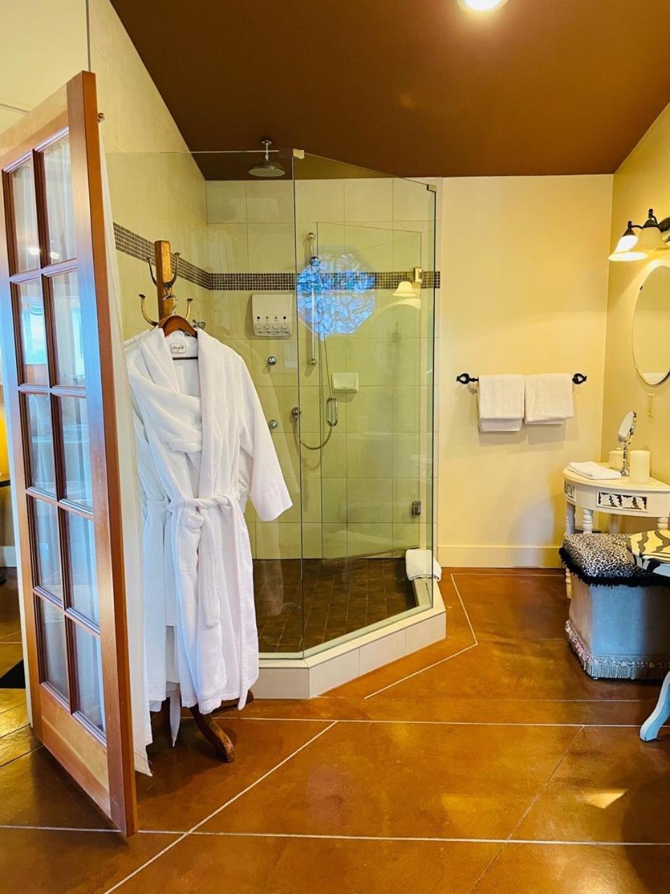 The Tuwanek Bed and Breakfast